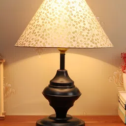 BrightDaisy Gold-Toned Printed Metal Frusturical Shaped Table Lamp-21