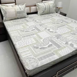 Pure Decor Green & White Ethnic Motifs King Bedsheet with 2 Pillow Covers-picture-15