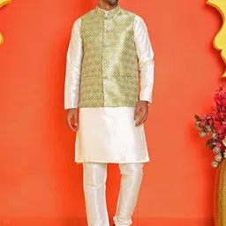 Anouk Men Regular Kurta with Pyjamas-9