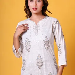 69 FASHION STREET Women Ethnic Motif Embroidered Top-image-5