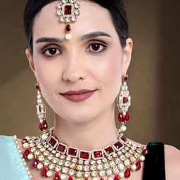 Peora Gold-Plated Crystals Jewellery Set-picture-0