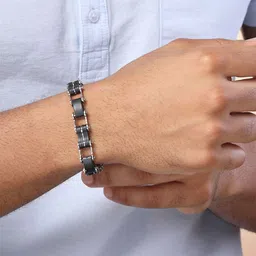 Bohey by KARATCART Men Handcrafted Silver-Plated Link Bracelet-image-30