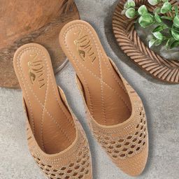 Nidima Women Embellished Ethnic Mules Flats-picture-46