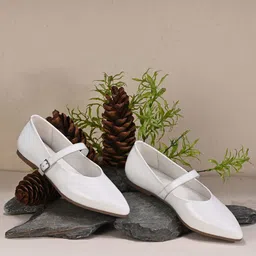 Overdrive Women Colourblocked Leather Oxfords-picture-49