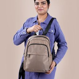 Mochi Bucket Handheld Bag with Cut Work-image-72