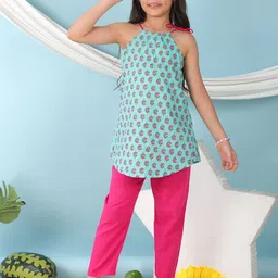 Sangria Girls Floral Printed Pure Cotton Kurti & Trousers Set-21