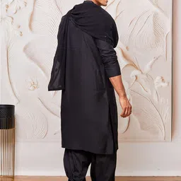 VASTRAMAY Men Regular Kurta with Patiala & With Dupatta image 4