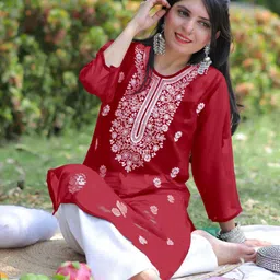 KALINI Floral Embroidered Round Neck Chikankari Georgette Kurta-picture-27