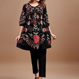 Tikhi Imli Embroidered V-Neck Tunic With Trousers Co-Ords-17