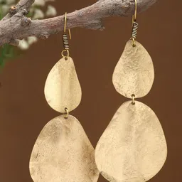 Moedbuille Gold-Plated Contemporary Drop Earrings-18