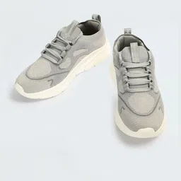 max Men Running Non-Marking Shoes image 2