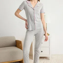 Trendyol Women Lapel Collar Night suit-image-71
