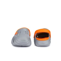 BERSACHE Boys Set Of 2 Rubber Clogs image 2