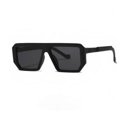 Arzonai Unisex Black Lens & Black Square Sunglasses-picture-30