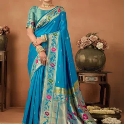 DIVASTRI Woven Design Saree With Blouse Piece-image-30