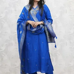 DIVASTRI Adults-Women Blue Kurta Sets-picture-41
