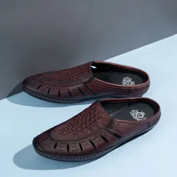 ATESBER by Inc.5 Men Leather Shoe-Style Sandals-image-31