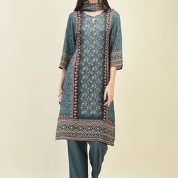 Shree Floral Printed Keyhole Neck Straight Kurta with Trousers & Dupatta-image-66