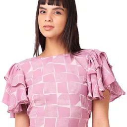 IZEL Geometric Print Flutter Sleeve Ruffles Styled Back Crop Top-picture-4