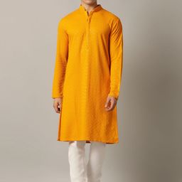 THE KURTA COMPANY Men Embroidered Kurta-image-17