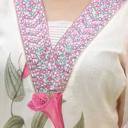 CHANDALIYO Women Floral Printed Regular Kurta with Churidar & With Dupatta image 2