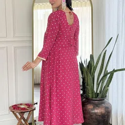 Navlik Geometric Printed Empire V-Neck Sequinned A-Line Kurta With Trousers & Dupatta image 3