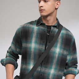 HIGHLANDER Men Spread Collar Checked Cotton Casual Shirt-image-76