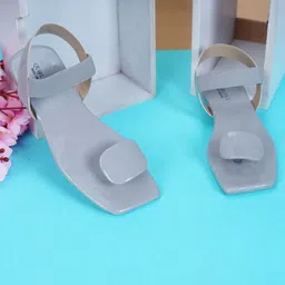 Miss Universe Women Casual Synthetic One Toe Flats-27