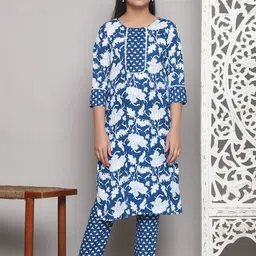 JULEE Girls Floral Printed Regular Kurta with Trousers-image-31
