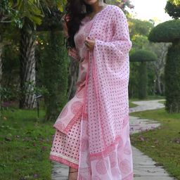 7Threads Floral Printed Notched Round Neck Kurta with Trousers & Dupatta image 5
