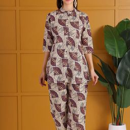 DARVI Printed collor Neck Shirt With Trousers Co-Ords-image-71