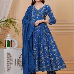Mizaz Floral Printed V-Neck Angrakha Thread Work Pure Cotton Kurta with Trousers & Dupatta image 5
