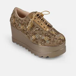 Mochi Wedge with Laser Cuts-37