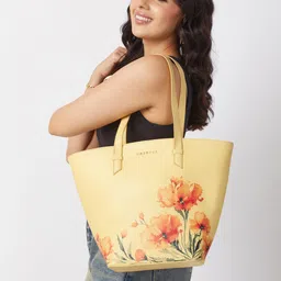 Caprese Floral Printed Satchel-24