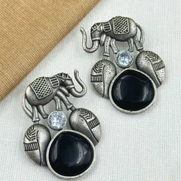NAMAN ARTS Contemporary Studs Earrings-picture-41