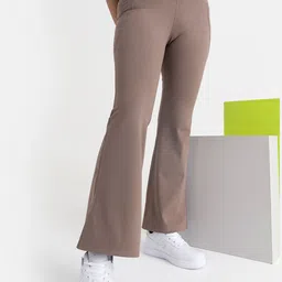 Hunnit Ankle-Length Gym Tights-image-57