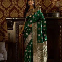 Sangria Woven Design Zari Banarasi Saree-40