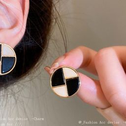 Arzonai Contemporary Studs Earrings-image-72