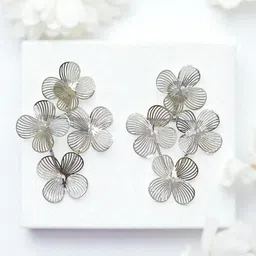AVANT-GARDE PARIS Silver-Plated Floral Shaped Drop Earrings-picture-44