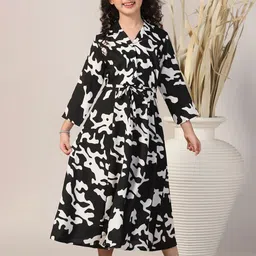 BAESD Print Fit & Flare Midi Dress-image-94