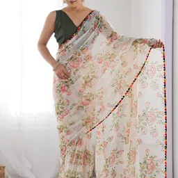 Thishma Floral Sequinned Poly Georgette Saree-picture-8