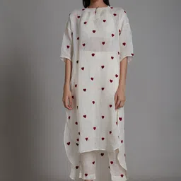 MATI Women Printed Comfort High-Rise Trousers-image-16