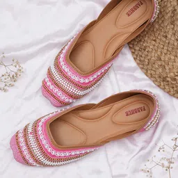 FABBHUE Women Embellished Ethnic Mojaris Flats-66