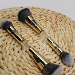 Facejewel 4 in 1 Makeup Brush With Makeup Remover Pads-image-26