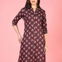 V-Mart Women Geometric Printed Thread Work Kurta-image-91