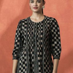 Sangria Printed Three-Quarter Sleeved Straight Top-image-47