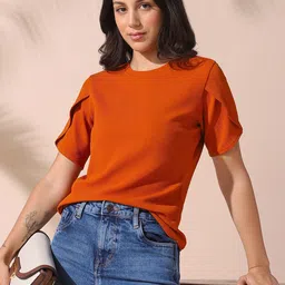 DL Woman Solid Textured Round Neck Half Petal Sleeves Top-8