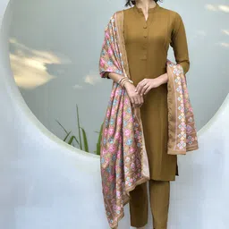 BE IN TEXO FAB Women Solid Kurta with Trousers & Dupatta-picture-25