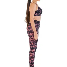 STRCH Medium Coverage Lightly Padded Bra image 5