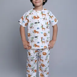 Little Clothings Boys Printed Night suit-image-97